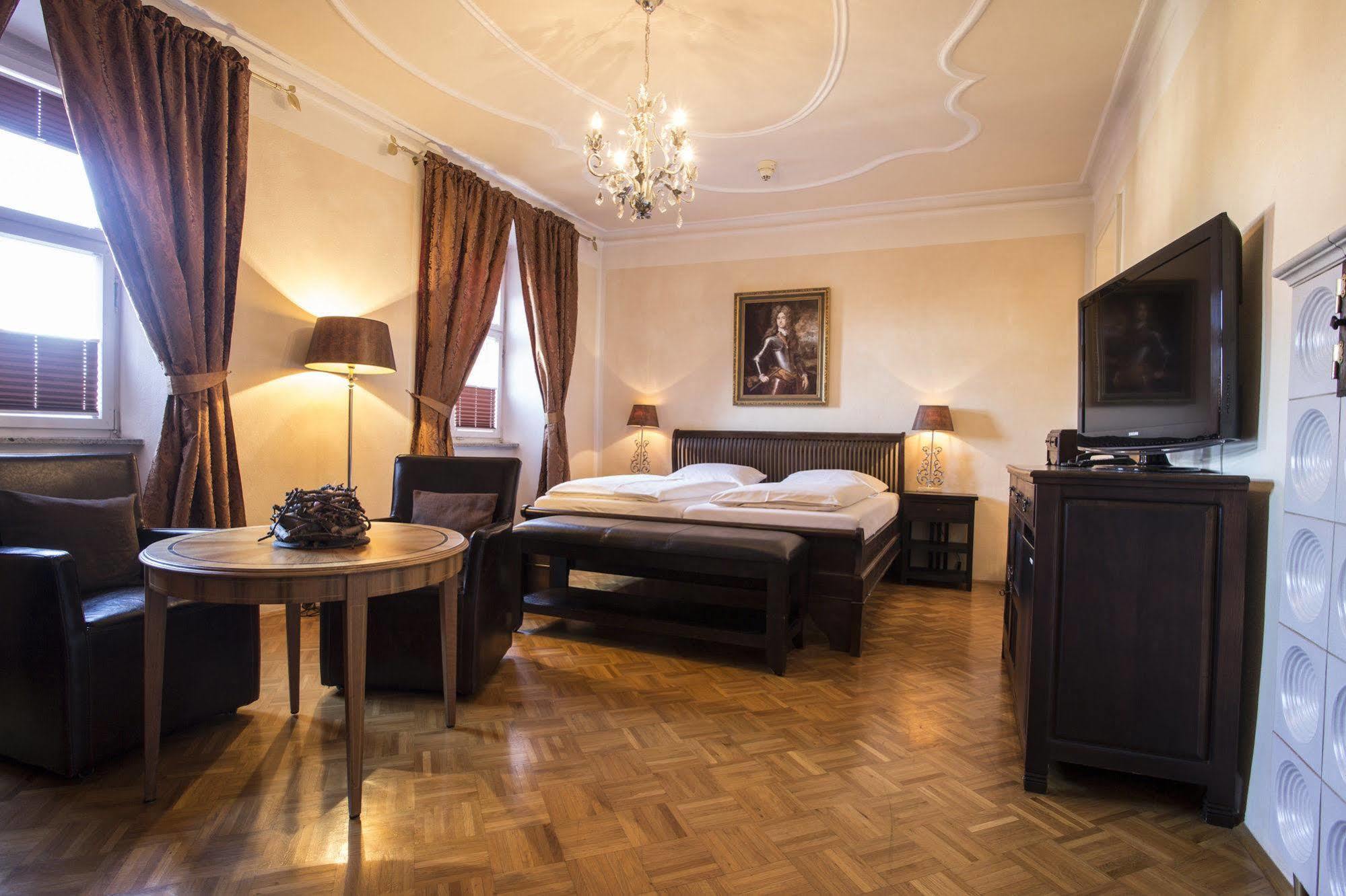 Meiser Altstadt Hotel Dinkelsbühl Extérieur photo